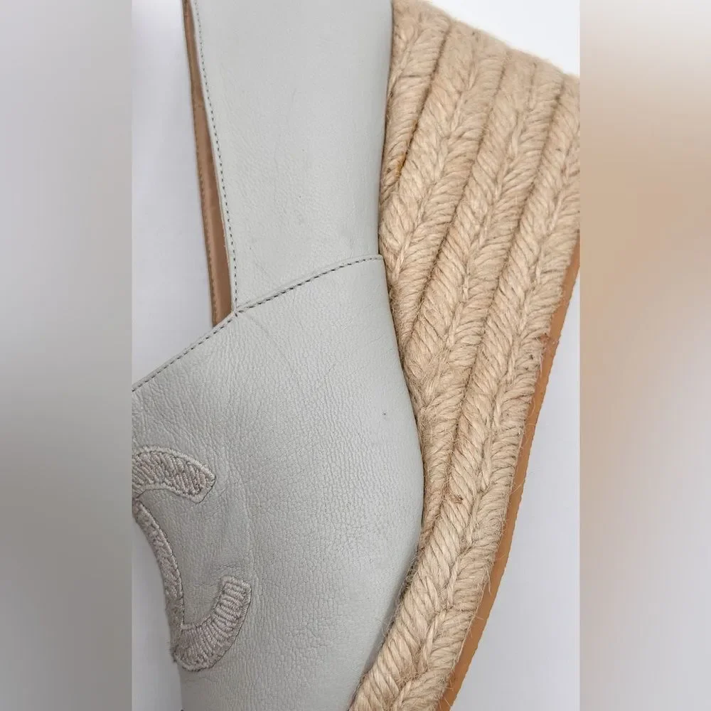 CHANEL CC Logo Cap Toe Lambskin Suede Espadrille Wedges Espadrilles EU 42 - Picture 7 of 13